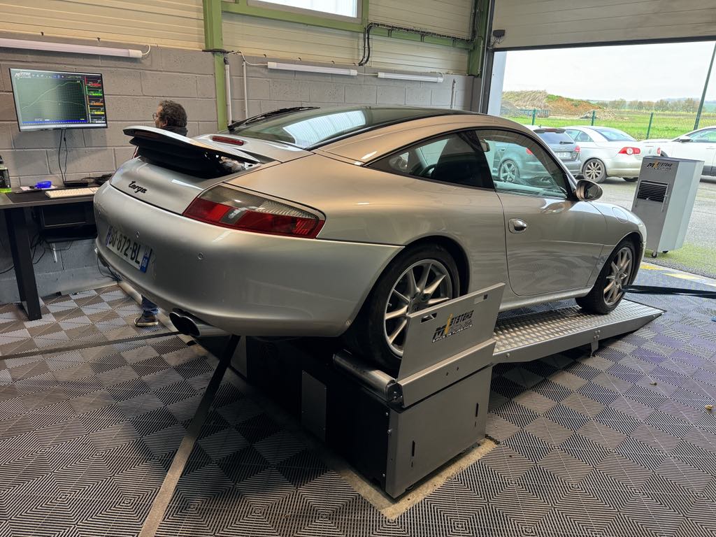 Porsche sur le banc